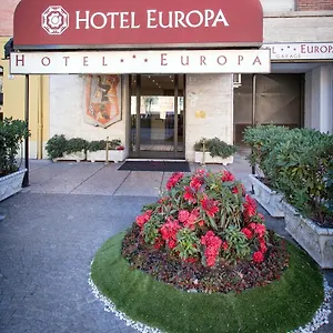 Europa 3*, Módena Italia